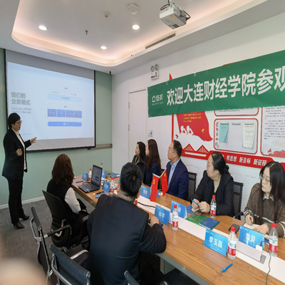 商学院赴校外实践教学基地开展文化经纪人服务交流活动